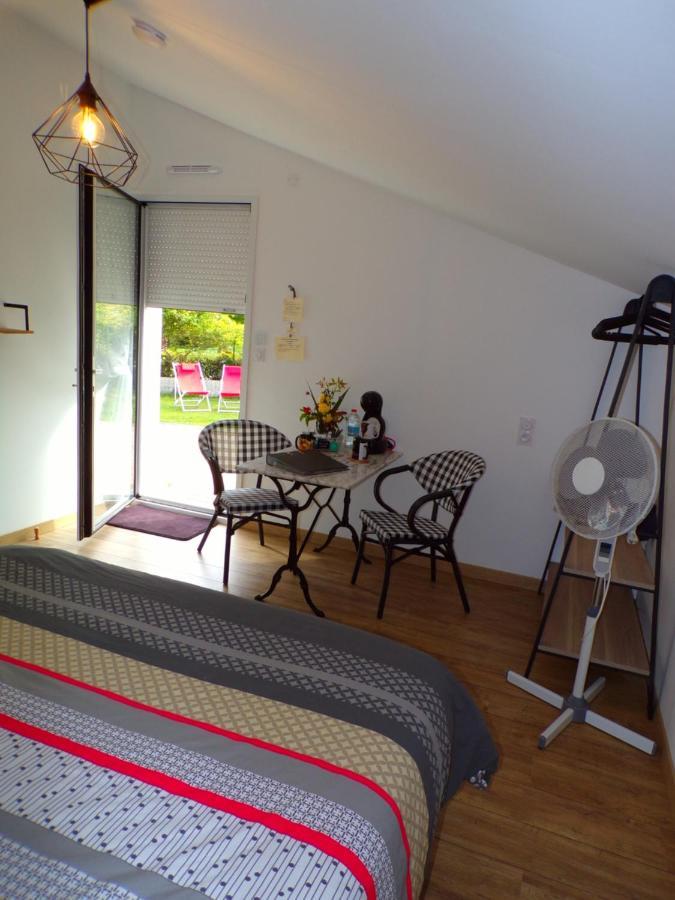 Bed and Breakfast Les Terrasses Saint-Paul-en-Pareds Exterior foto